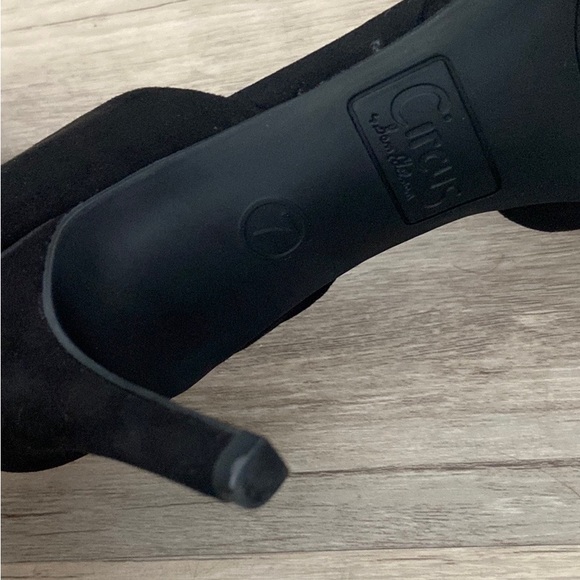 Circus by Sam Edelman Black Pointed Toe Heels - Picture 12 of 12